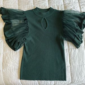 Gorgeous hunter green sweater top NYCO
